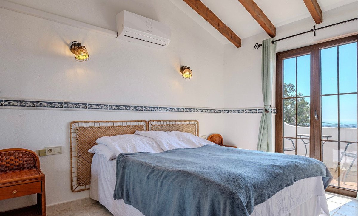 2 Bed Halfvrijstaand Huis in Mijas in Mijas, 