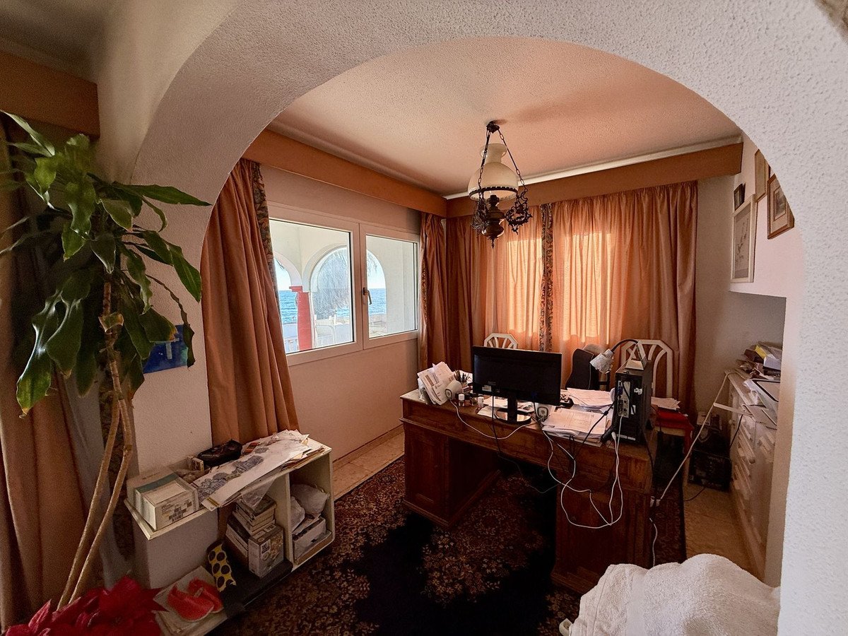 4 Bed Detached Villa in Mijas Costa in Mijas Costa, Detached Villa