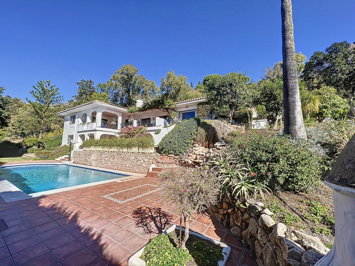 4 Bed فيلا مستقلة in Mijas في Mijas, فيلا منفصلة