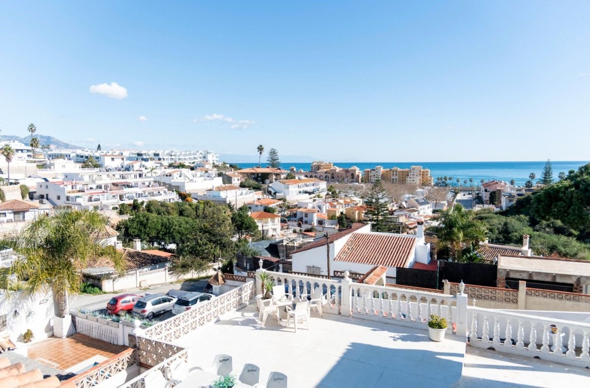 7 Bed Detached Villa in Mijas Costa in Mijas Costa, Detached Villa