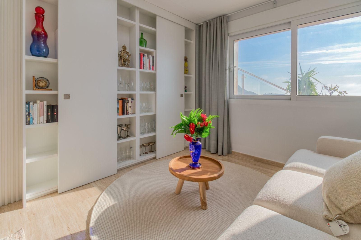 7 Bed فيلا مستقلة in Mijas في Mijas, فيلا مستقلة