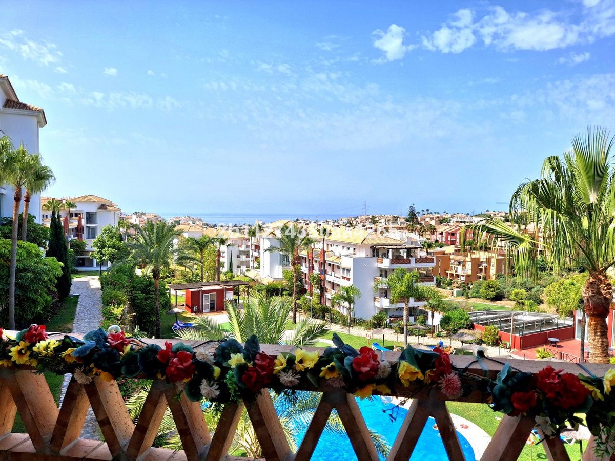 2 Bed Tussenverdieping Appartement in Riviera del Sol in Riviera del Sol, 