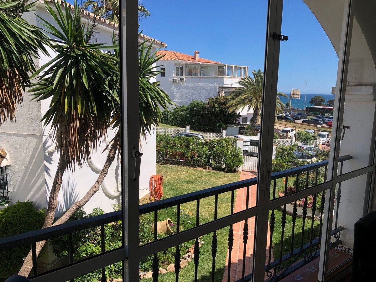 2 Bed Tagetagelejlighed in Riviera del Sol