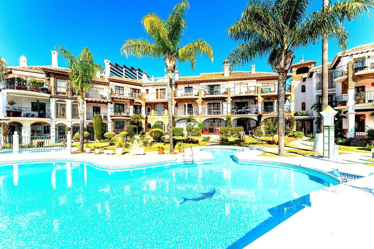 2 Bed بيت مدينة in Mijas Golf في Mijas Golf, تاون هاوس