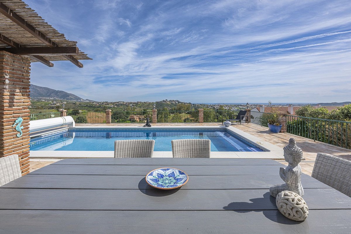 3 Bed فيلا مستقلة in Mijas Golf في Mijas Golf, فيلا منفصلة