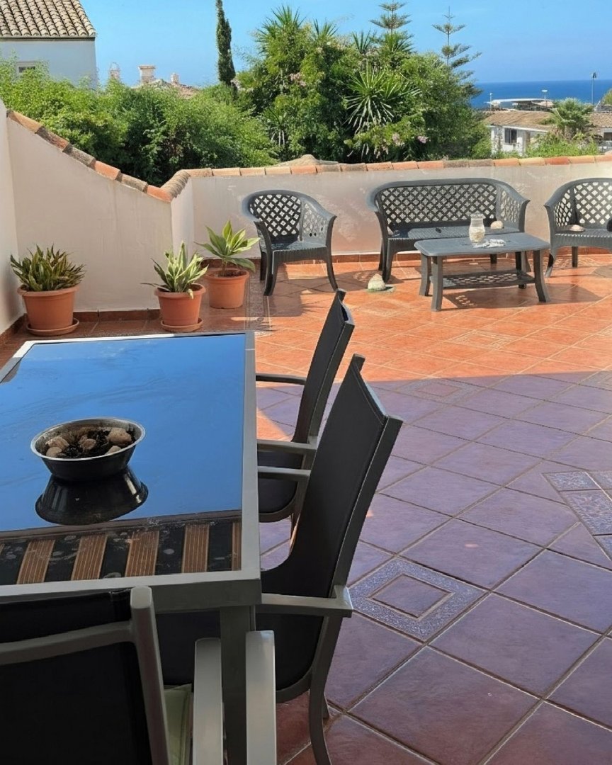 2 Bed Ground Floor Apartment in Miraflores in Miraflores, Apartment