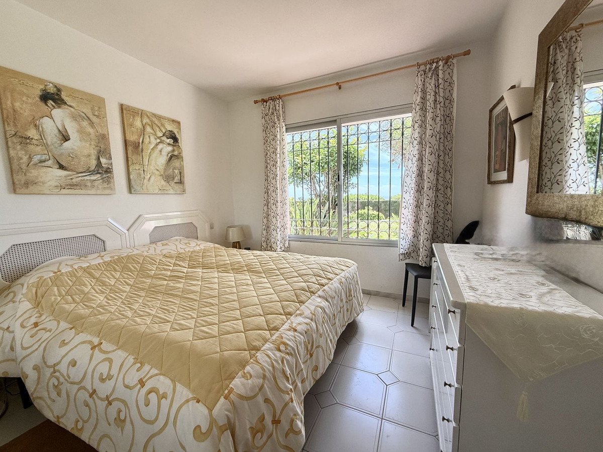 2 Bed Ground Floor Apartment in Miraflores in Miraflores, Apartment