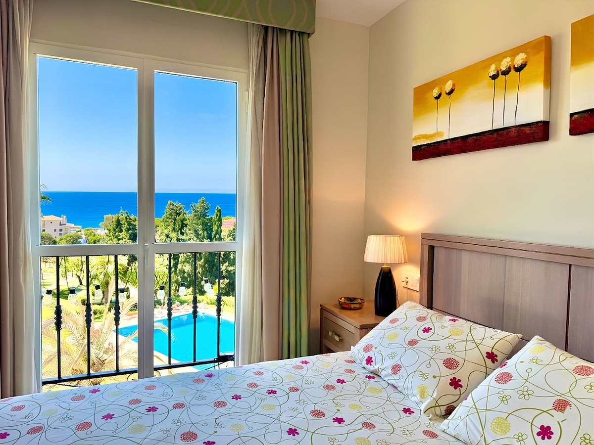 2 Bed Middle Floor Apartment in Riviera del Sol in Riviera del Sol — Apartment