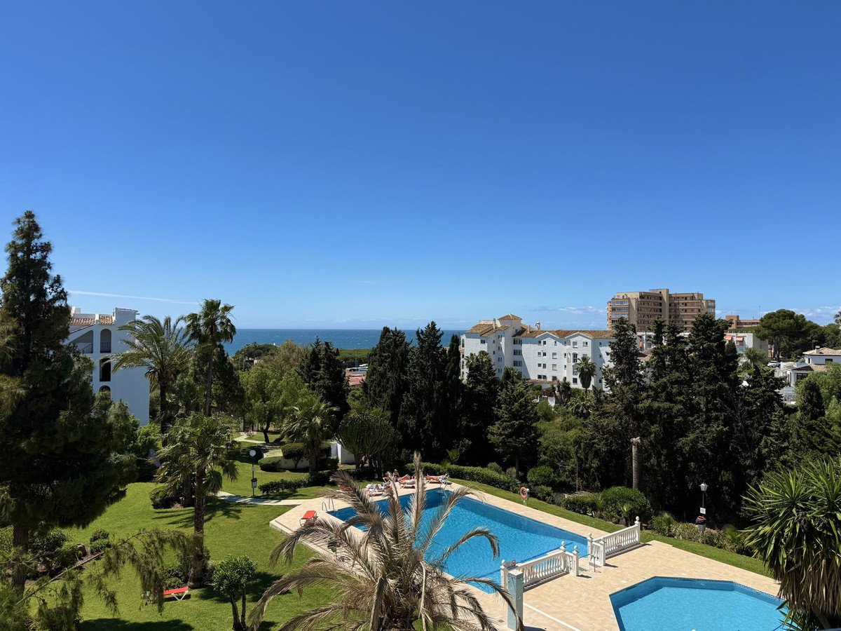 2 Bed Tussenverdieping Appartement in Riviera del Sol in Riviera del Sol, 