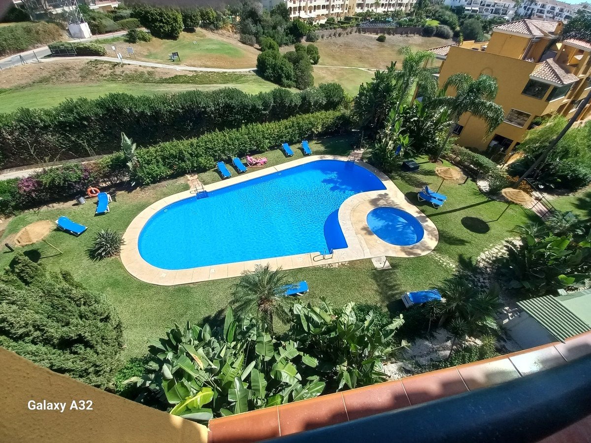 2 Bed Övervåningslägenhet in Riviera del Sol