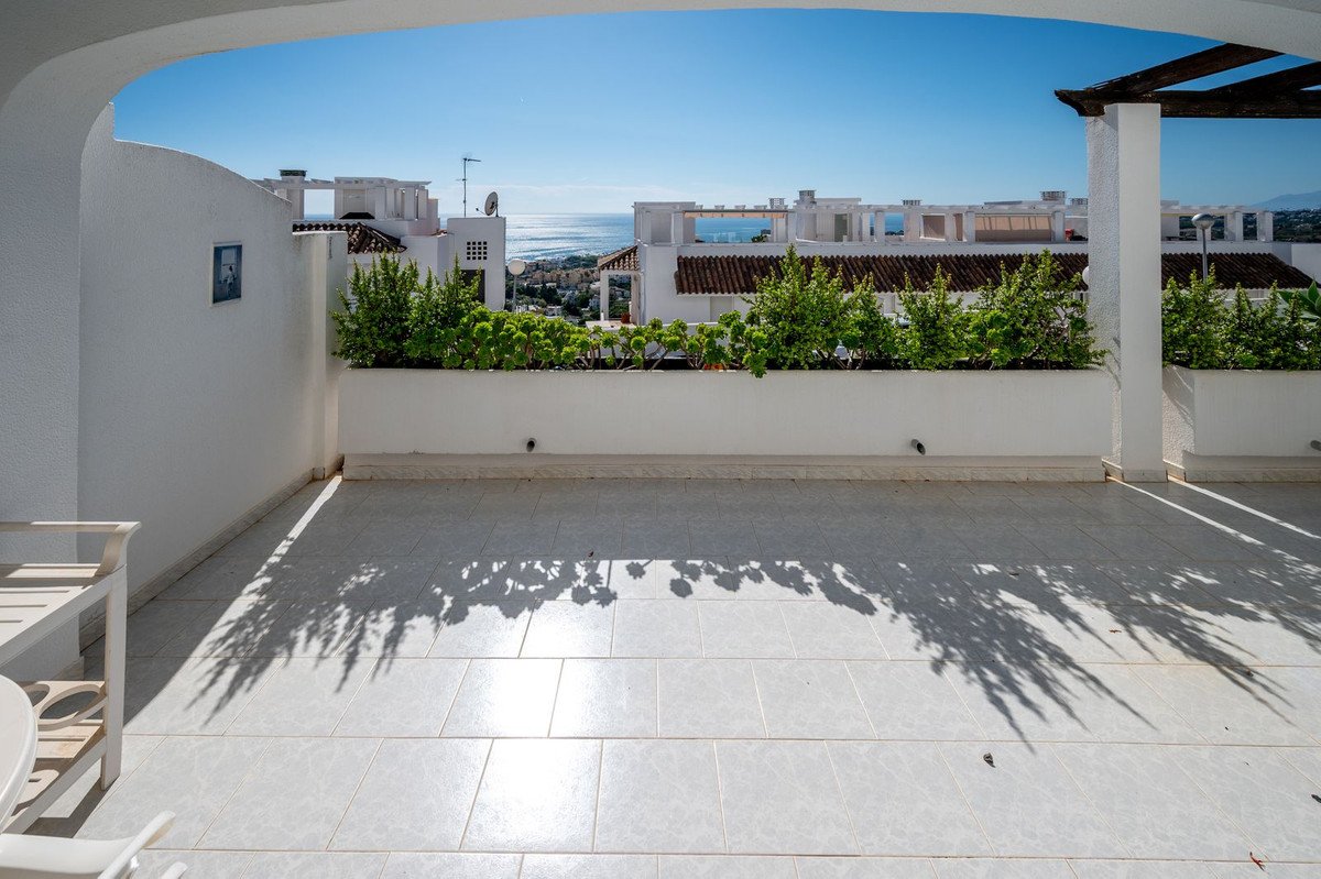3 Bed Byt ve středním patře in Riviera del Sol