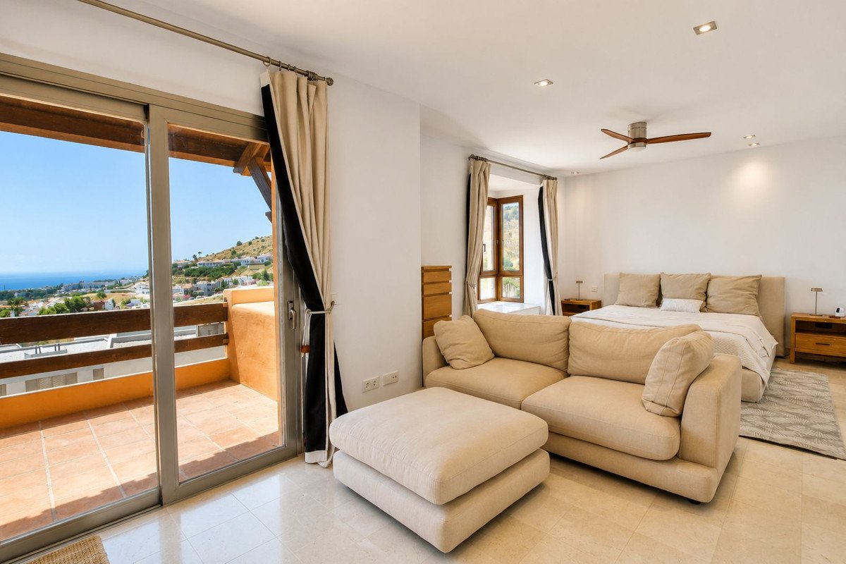 4 Bed Rækkehus in Riviera del Sol i Riviera del Sol, Townhouse