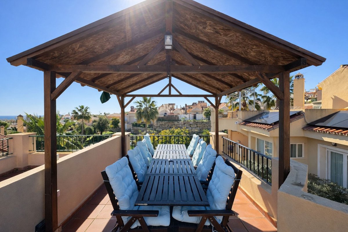 4 Bed Halfvrijstaand Huis in Riviera del Sol in Riviera del Sol, Semi-vrijstaande woning