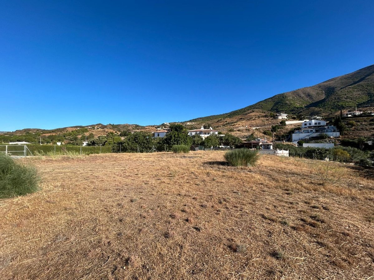 Land in Valtocado