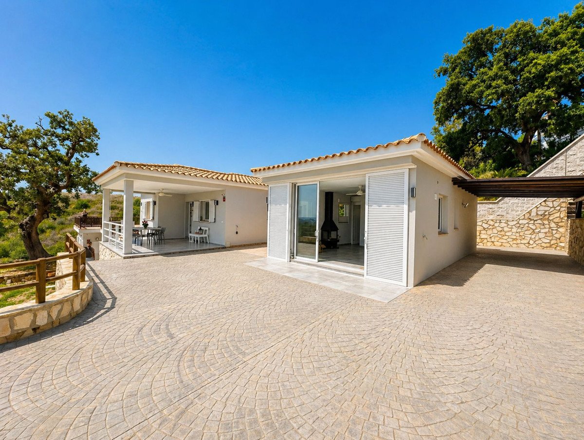 4 Bed Detached Villa in Mijas in Mijas, Detached Villa