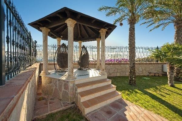 7 Bed Detached Villa in Mijas in Mijas — Detached Villa
