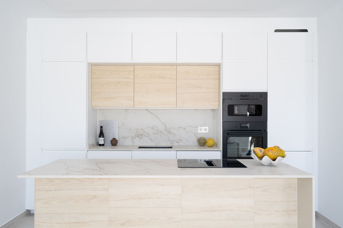 3 Bed Penthouse in Miraflores في Miraflores — بنتهاوس