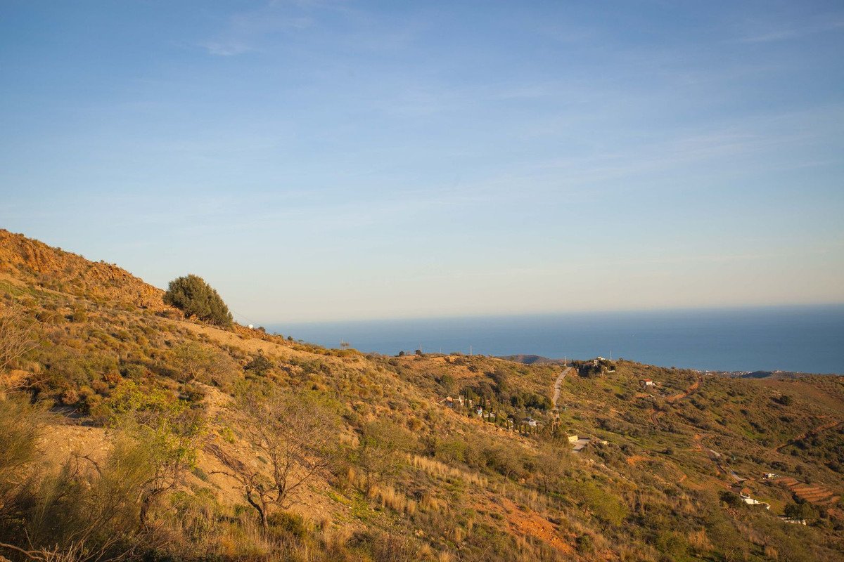 Land in Moclinejo में Moclinejo — भूमि