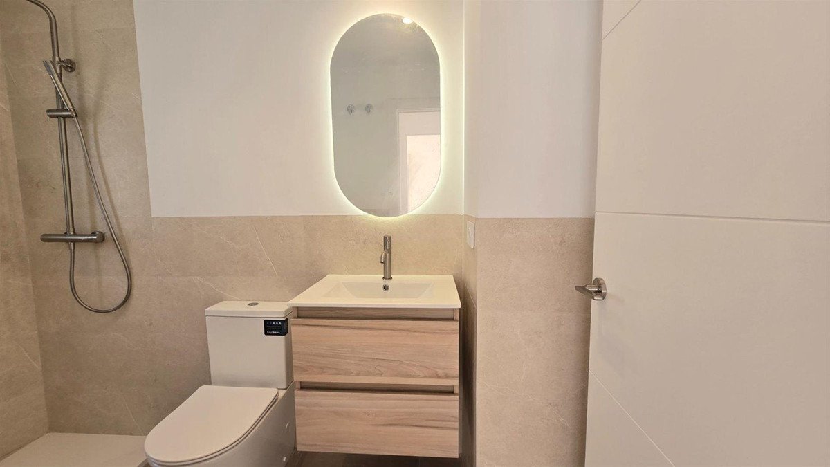 1 Bed Middle Floor Apartment in Montemar in Montemar — Apartment