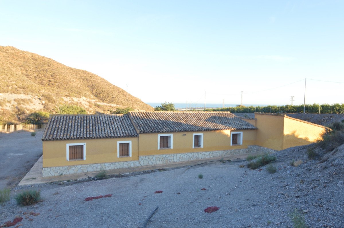 3 Bed Vrijstaande Villa in Las Palomas in Las Palomas, 