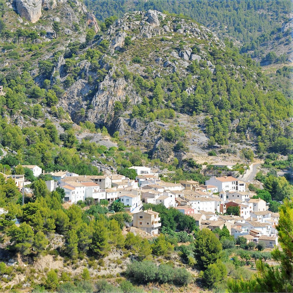 2 Bed بيت مدينة in Tárbena في Tárbena, تاون هاوس