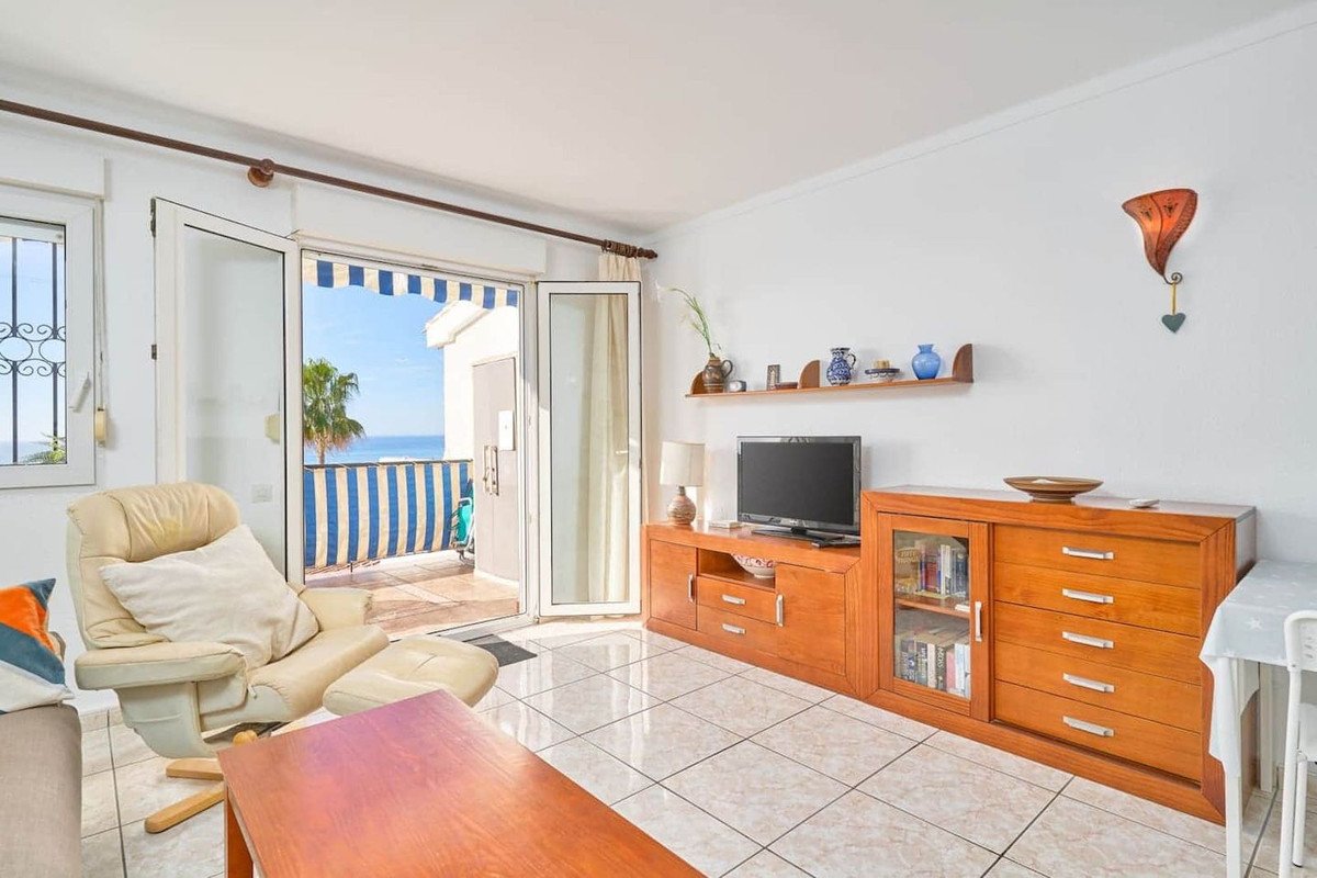 1 Bed Bovenste Verdieping Appartement in Nerja in Nerja, 