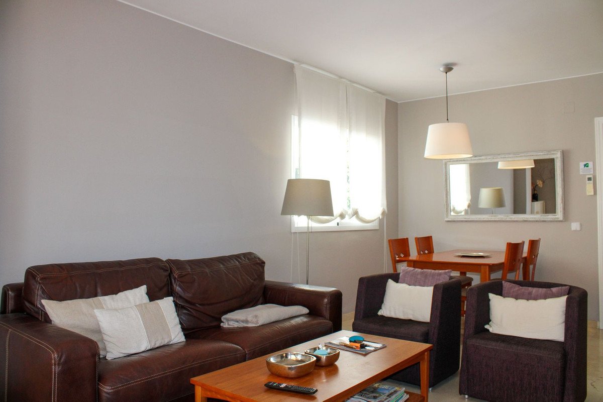 27 photo