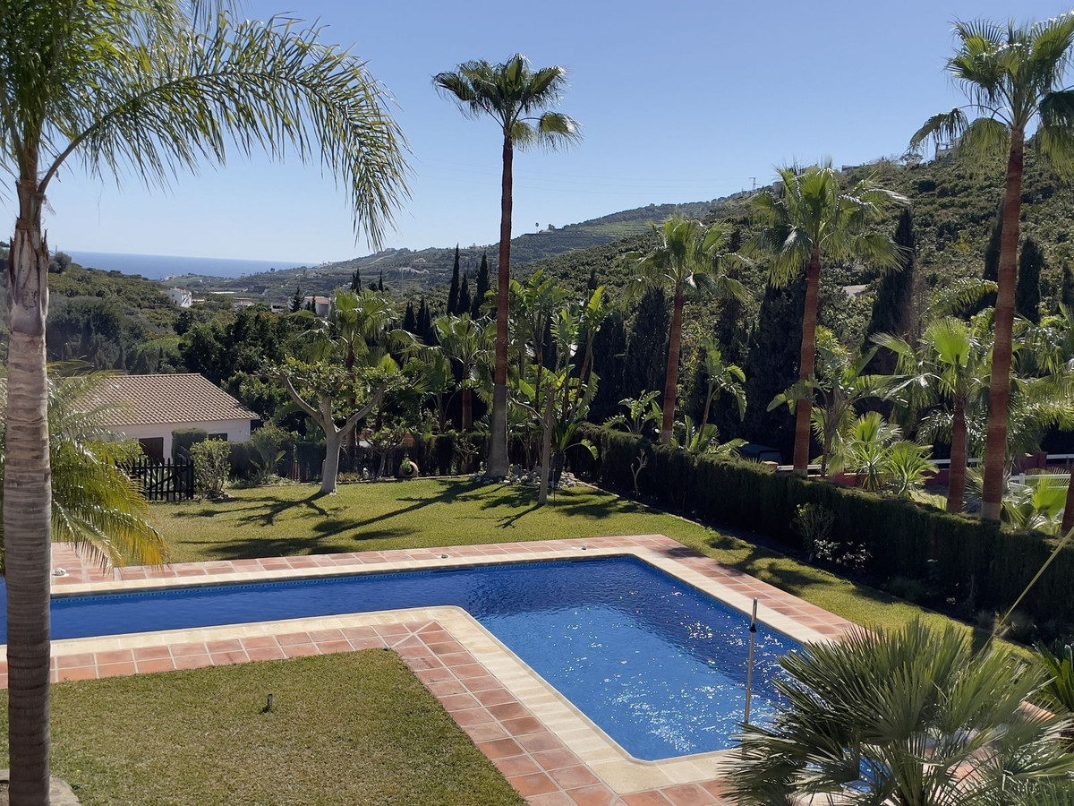 9 Bed فيلا مستقلة in Frigiliana في Frigiliana, فيلا منفصلة