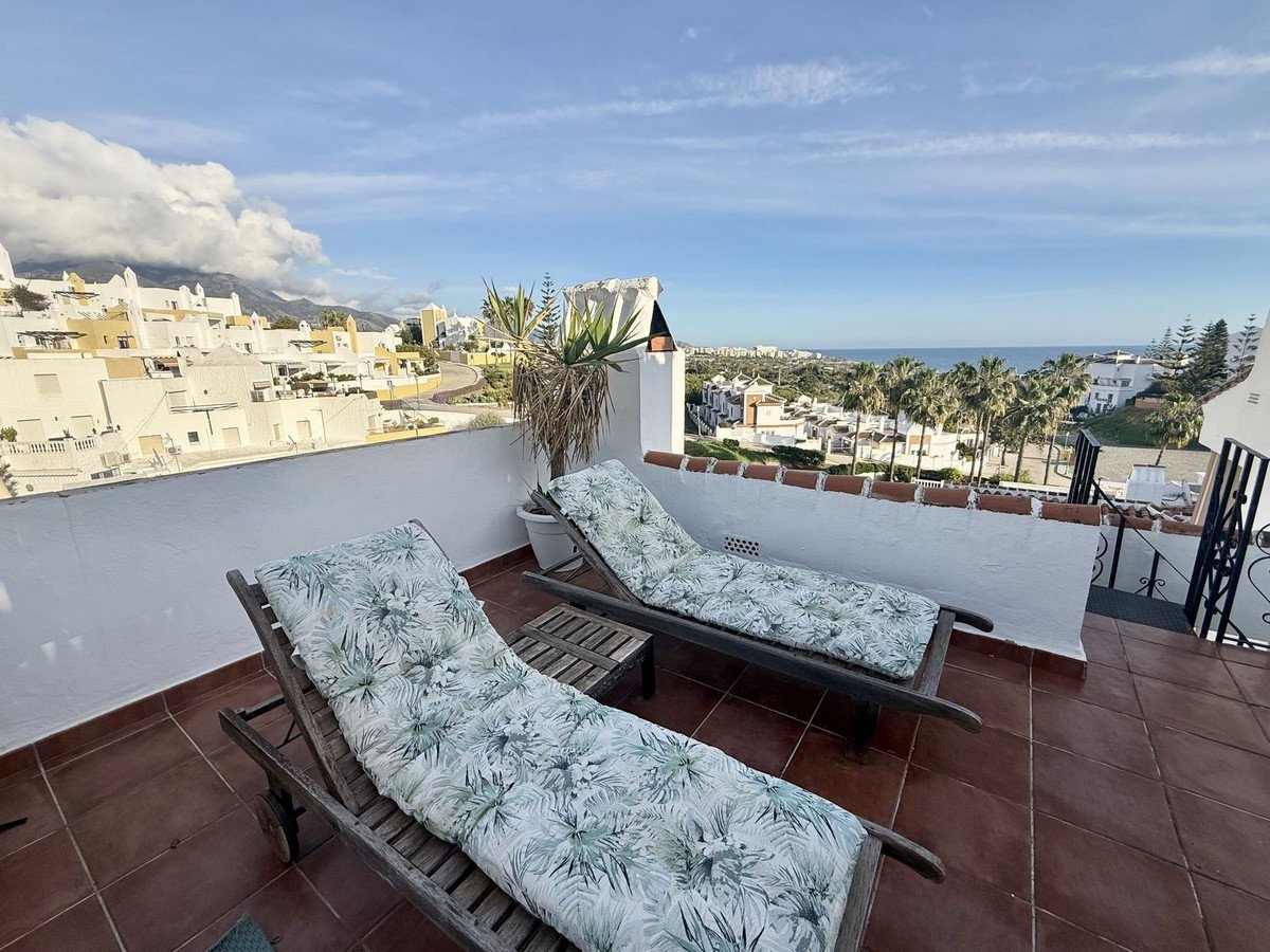 3 Bed 타운하우스 in Nerja 위치 Nerja, 타운하우스