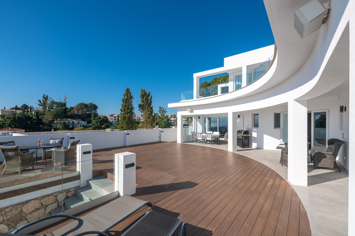 4 Bed Detached Villa in Torrenueva in Torrenueva, Detached Villa