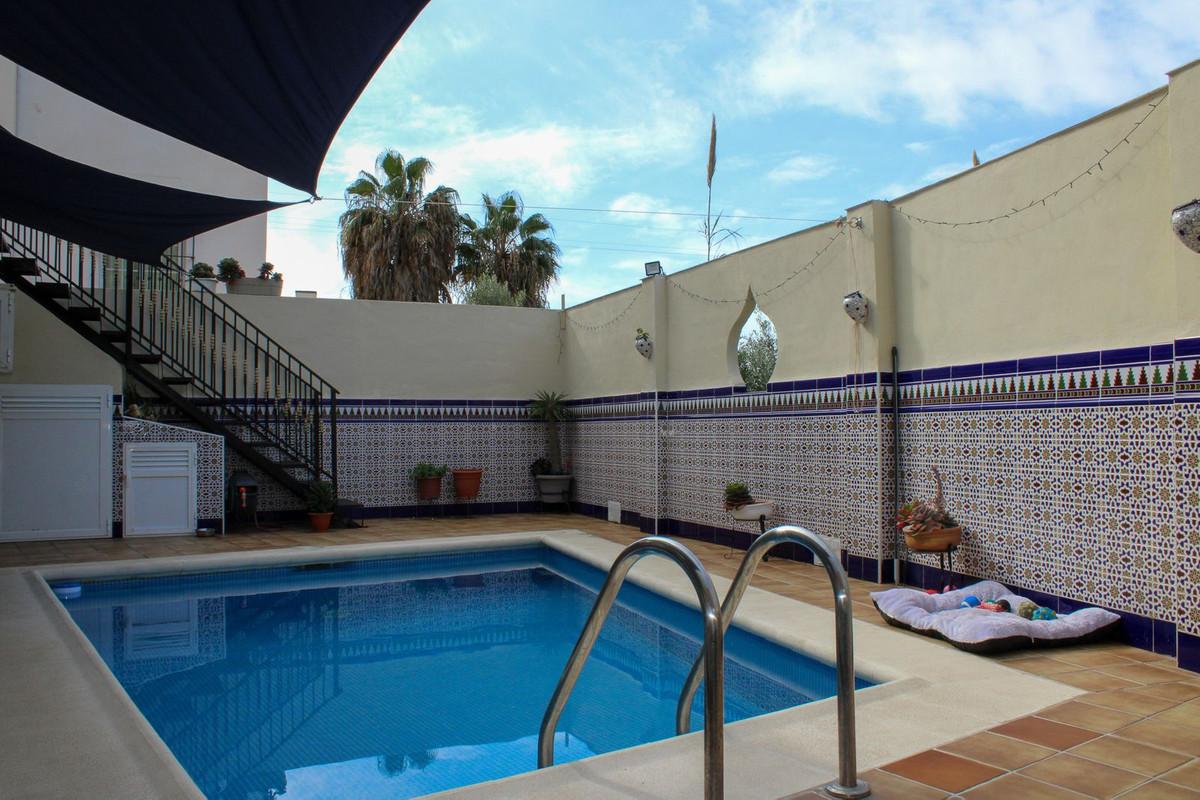 37 photo