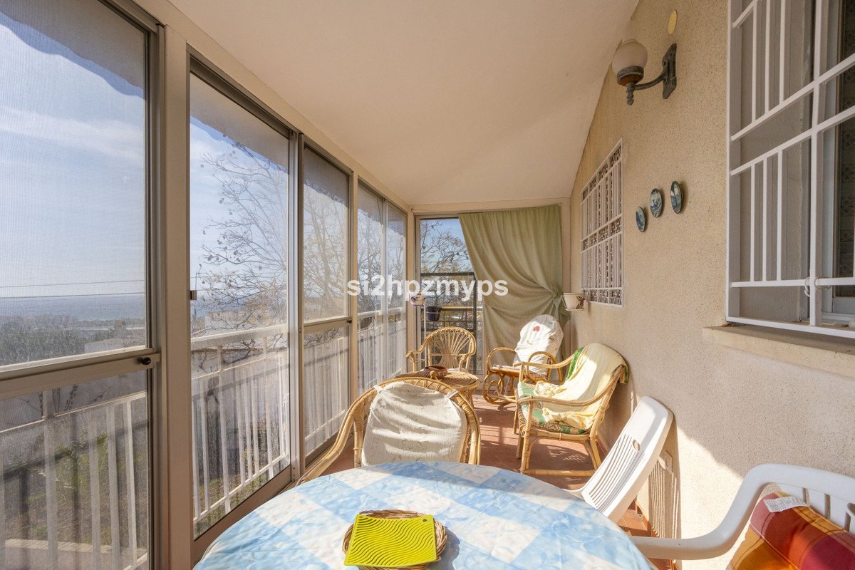 6 Bed فيلا مستقلة in Nerja في Nerja, فيلا منفصلة