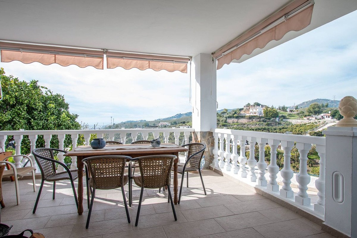 7 Bed Detached Villa in Nerja in Nerja — Detached Villa