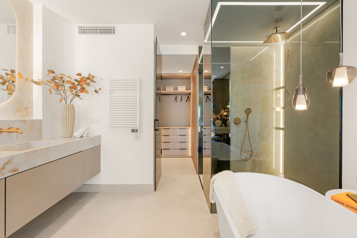 3 Bed Penthouse in New Golden Mile في New Golden Mile — بنتهاوس