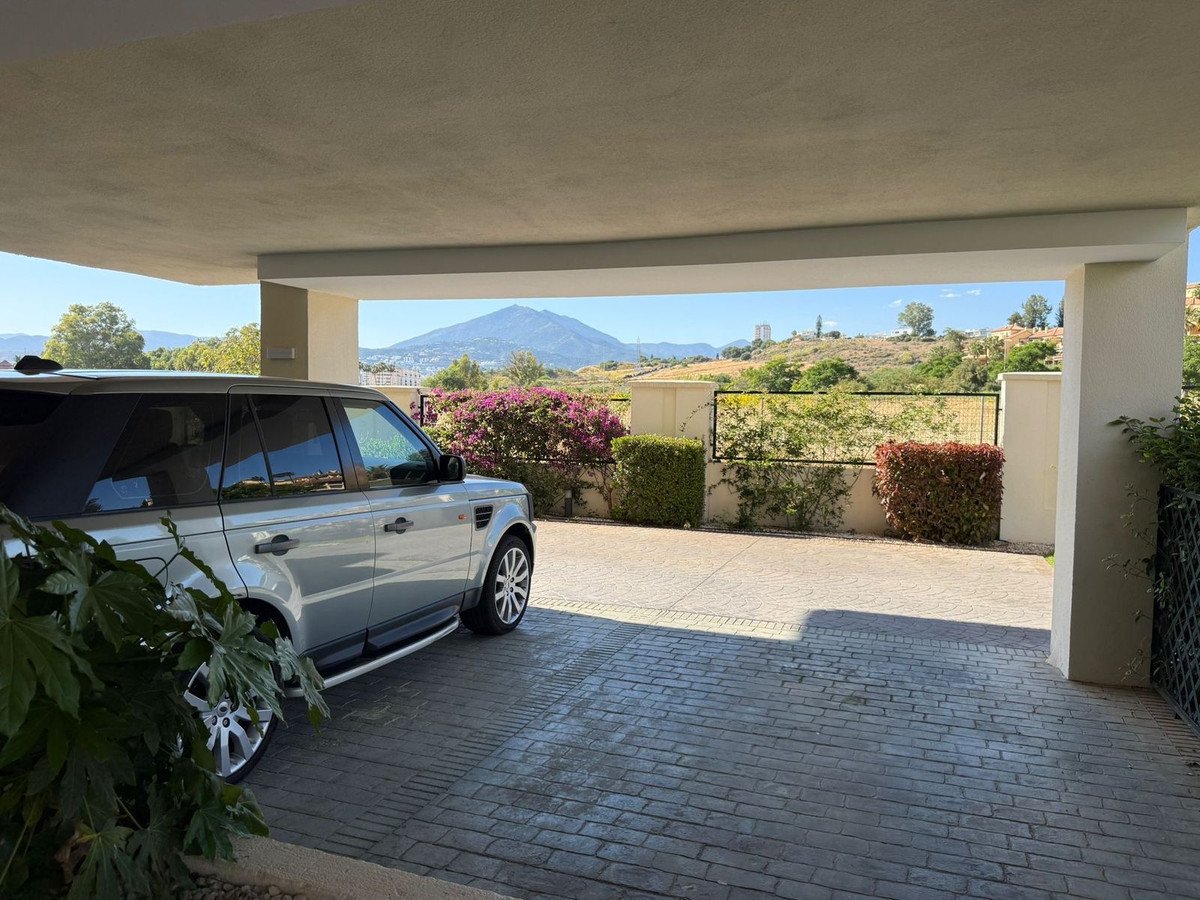 2 Bed Ground Floor Apartment in Nueva Andalucía in Nueva Andalucía — Apartment