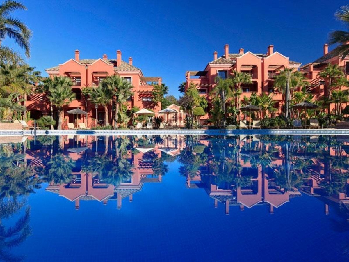 2 Bed Ground Floor Apartment in Nueva Andalucía in Nueva Andalucía, Apartment