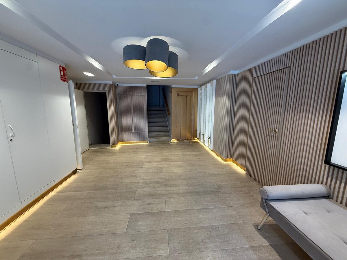 2 Bed Middle Floor Apartment in Nueva Andalucía in Nueva Andalucía — Apartment