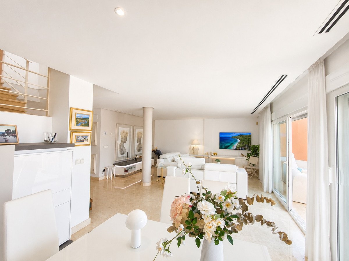 2 Bed Duplex in Nueva Andalucía in Nueva Andalucía, Duplex