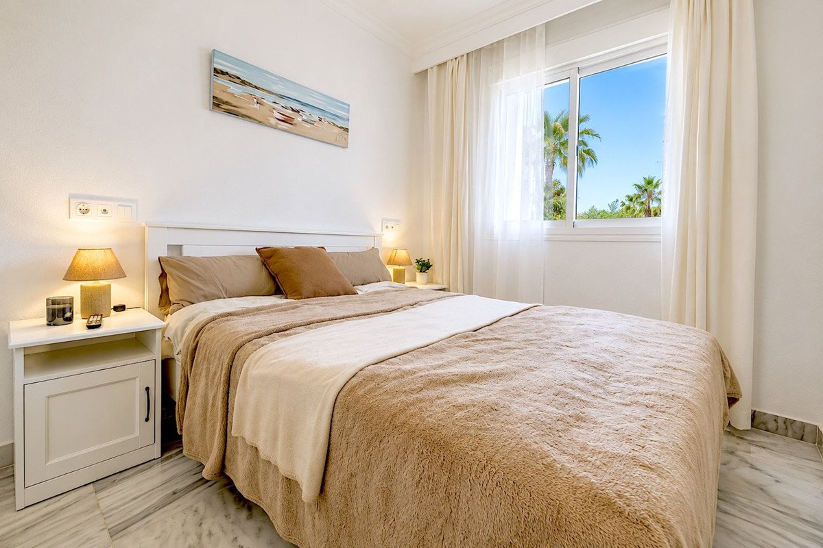 3 Bed Middle Floor Apartment in Nueva Andalucía in Nueva Andalucía, Apartment