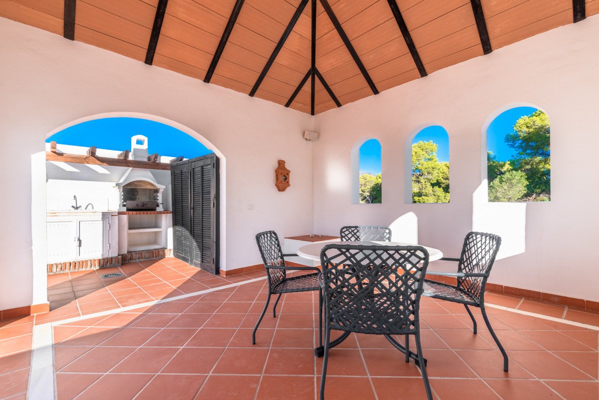 3 Bed Townhouse in Nueva Andalucía in Nueva Andalucía — 