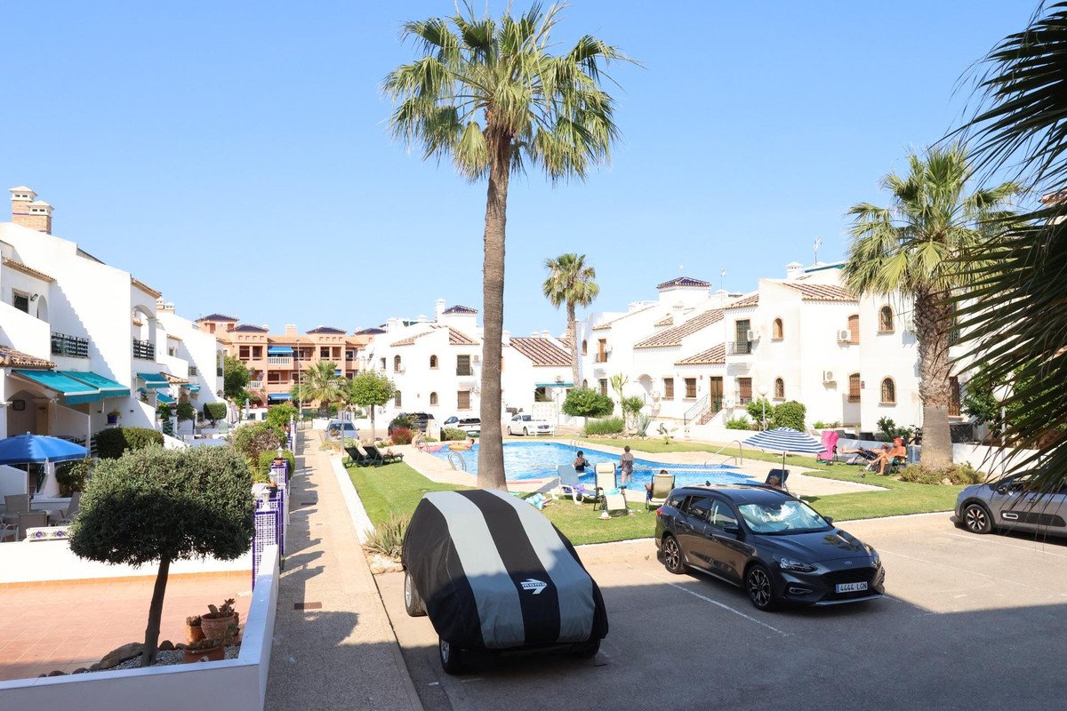 2 Bed Ground Floor Apartment in Orihuela Costa in Orihuela Costa, Apartment