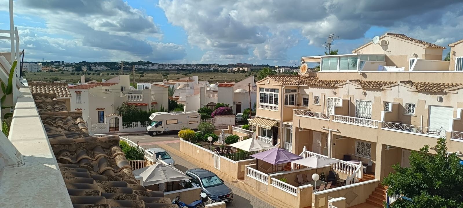 2 Bed Detached Villa in Orihuela Costa في Orihuela Costa — فيلا منفصلة