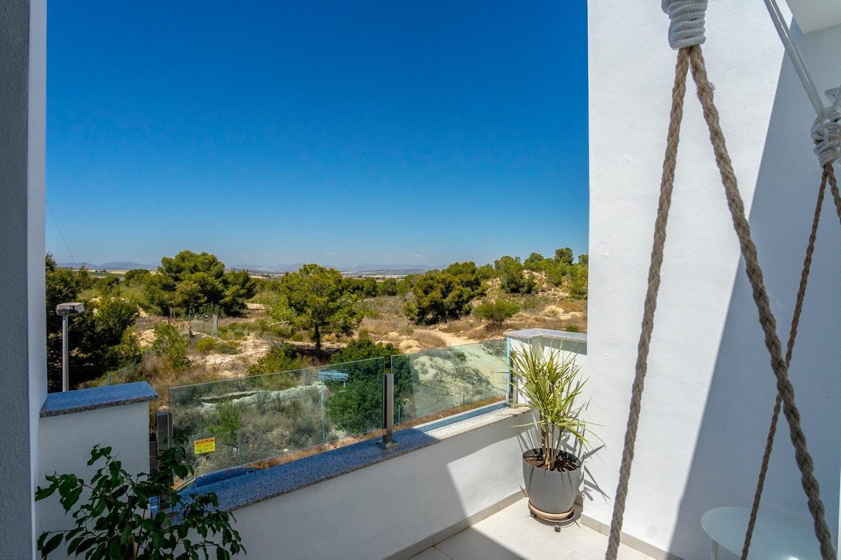3 Bed Detached Villa in Orihuela Costa in Orihuela Costa, Detached Villa