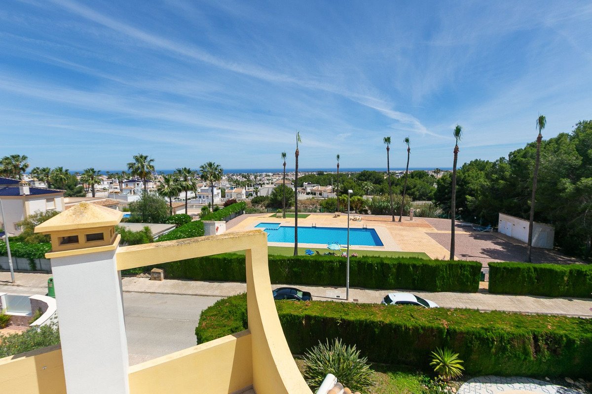 3 Bed Detached Villa in Orihuela Costa in Orihuela Costa, Detached Villa