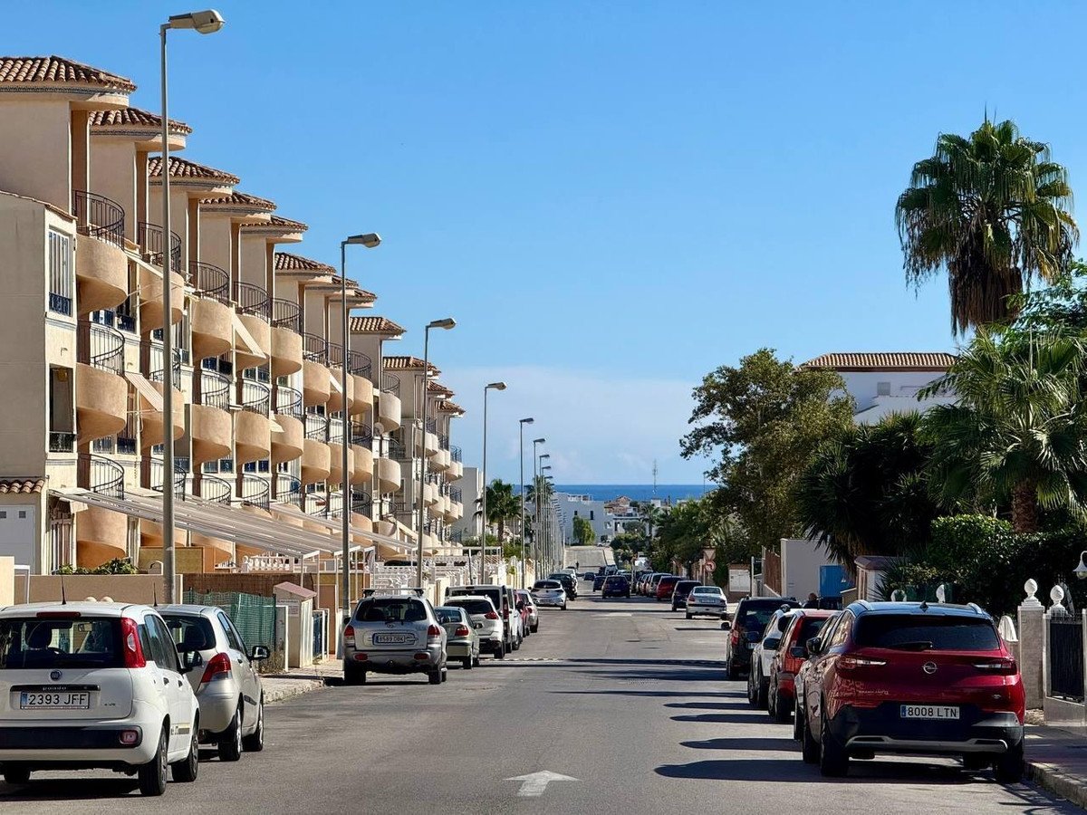 2 Bed Middle Floor Apartment in Orihuela in Orihuela, Apartment