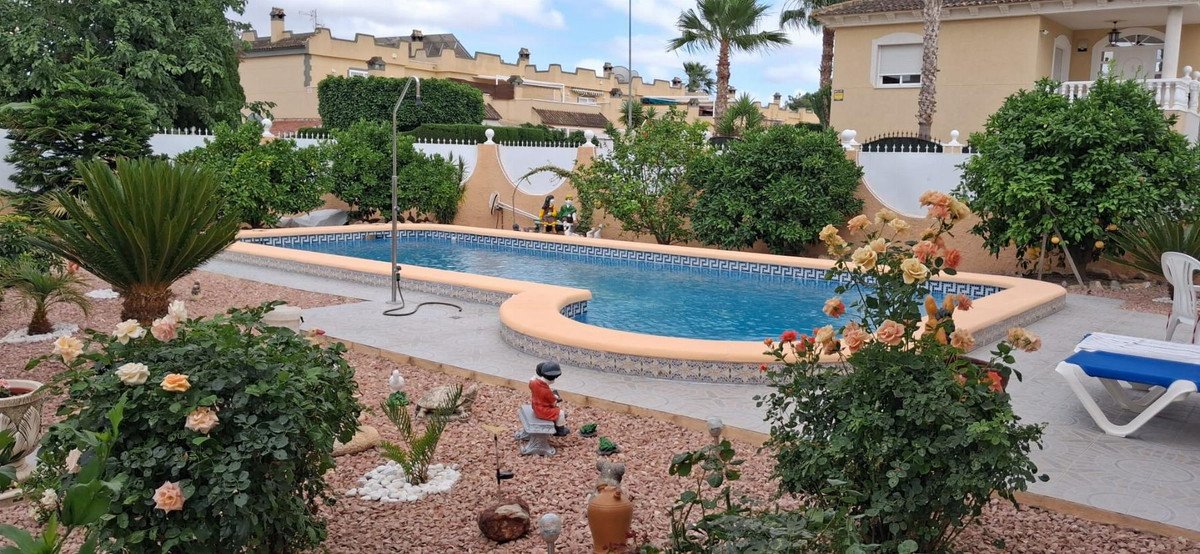 3 Bed Townhouse in Benferri in Benferri, Townhouse