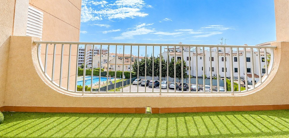 3 Bed Middle Floor Apartment in Cabo Roig in Cabo Roig, Apartment