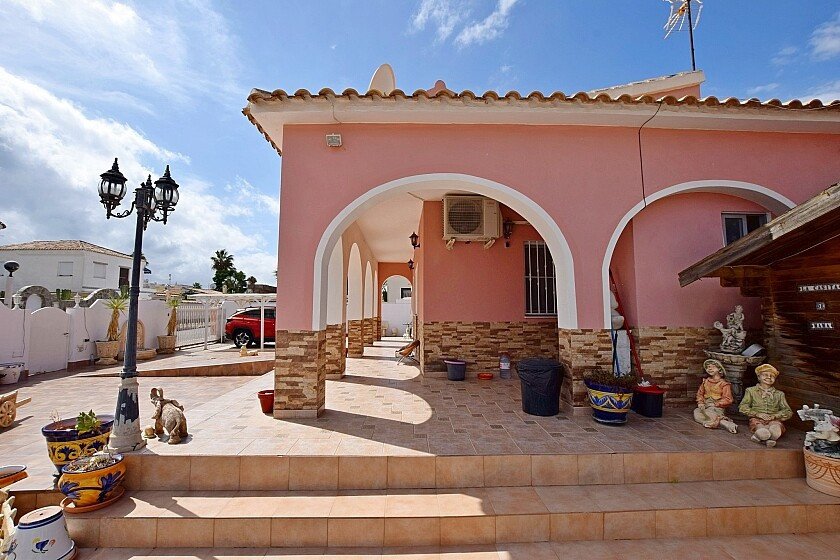 3 Bed Townhouse in Cabo Roig in Cabo Roig, Townhouse