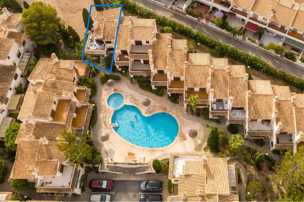 3 Bed Detached Villa in Cabo Roig in Cabo Roig, Detached Villa