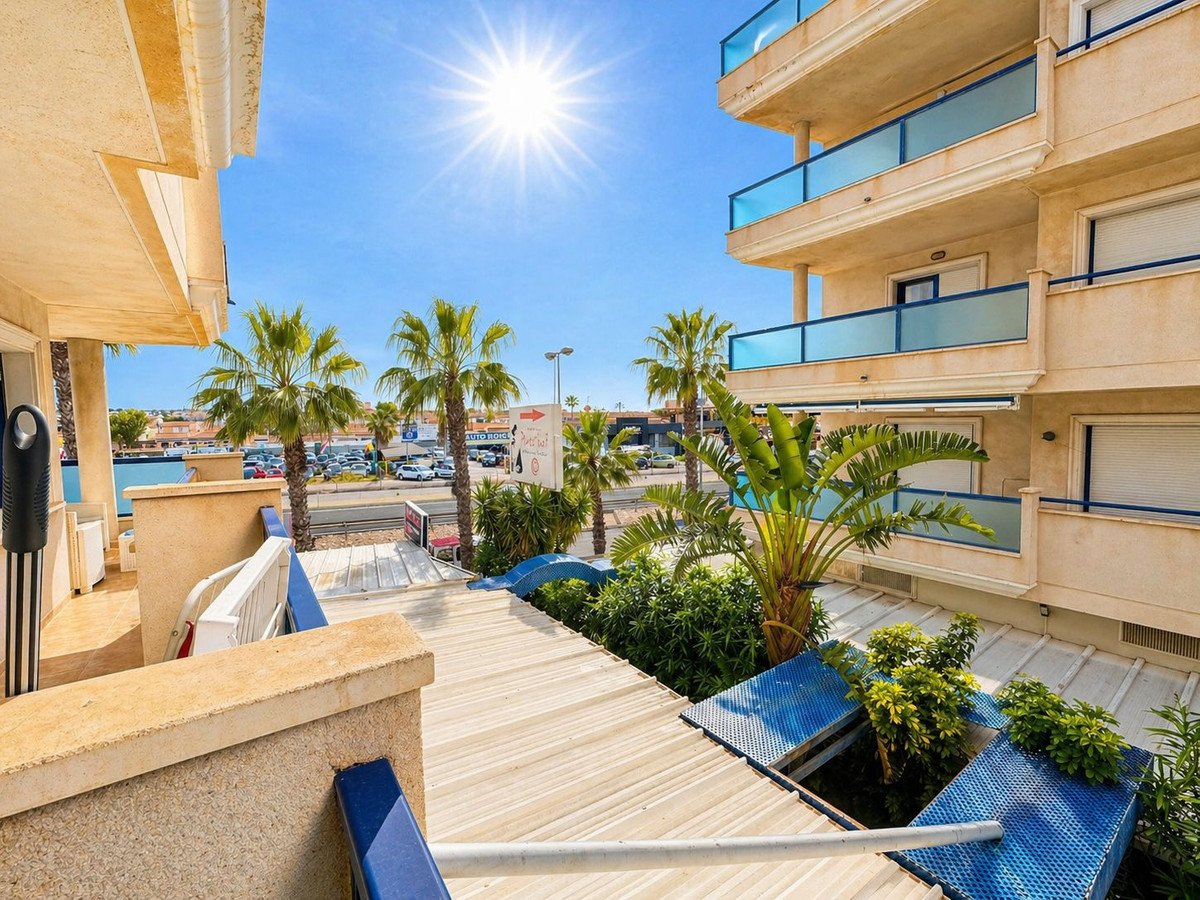2 Bed Middle Floor Apartment in Campoamor in Campoamor, Apartment